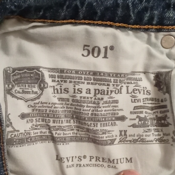 Levi's Premium Baggy 90s Style Straight Leg Jeans Size 2 - Picture 3 of 3